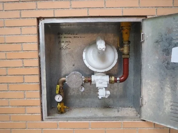 Cómo elegir el calentador de gas adecuado para el hogar – Materiales de  Fontanería